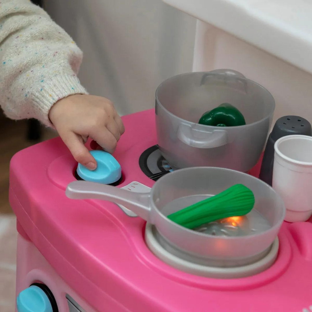 Step 2® Great Gourmet Kitchen - Pink