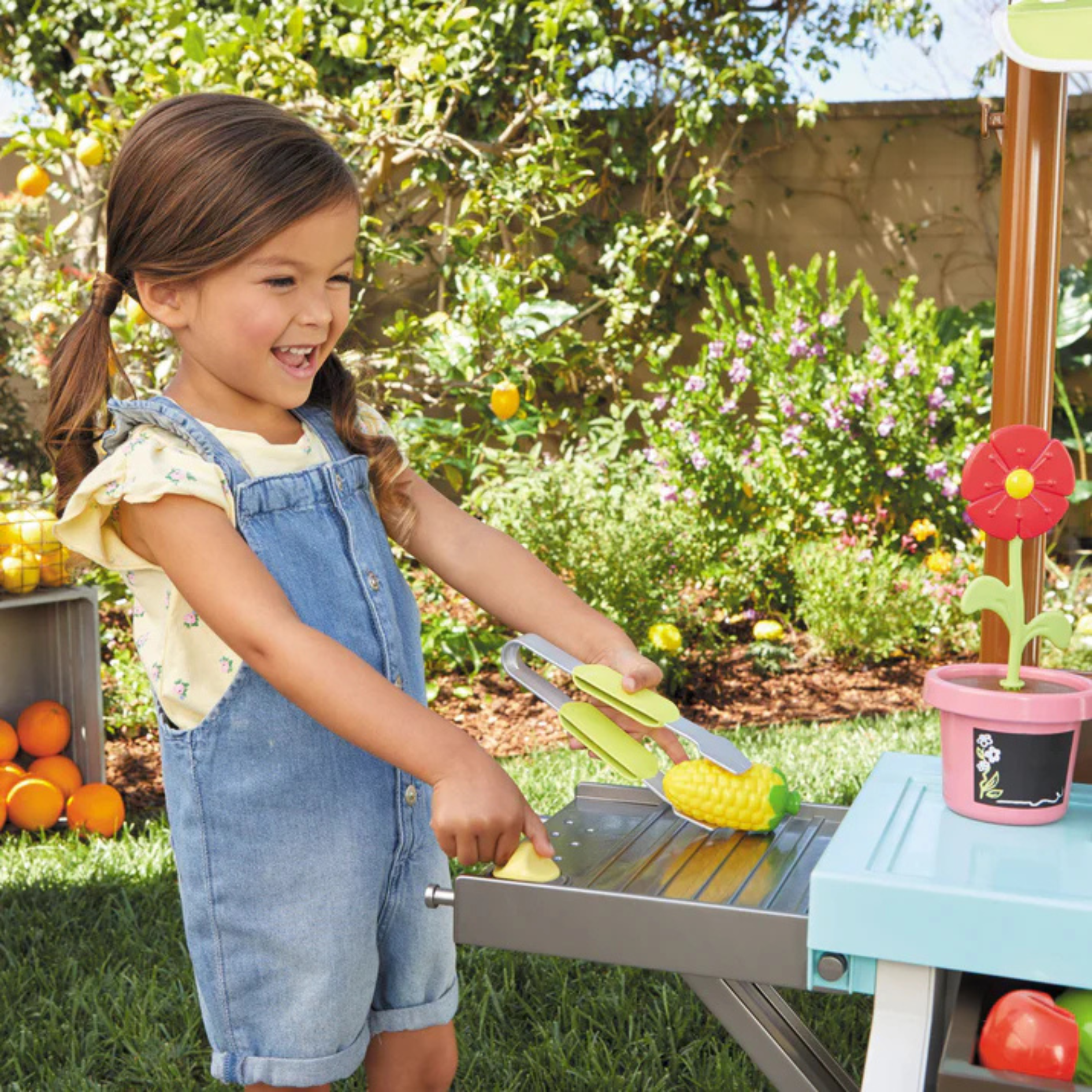 Little Tikes® 3-in-1 Garden to Table Market