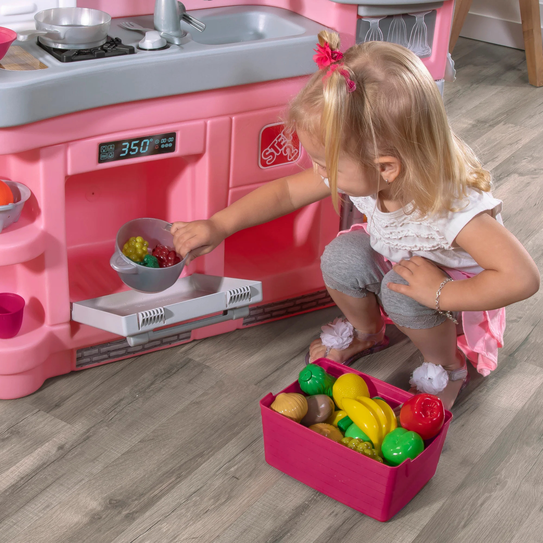 Step 2® Love to Entertain Kitchen