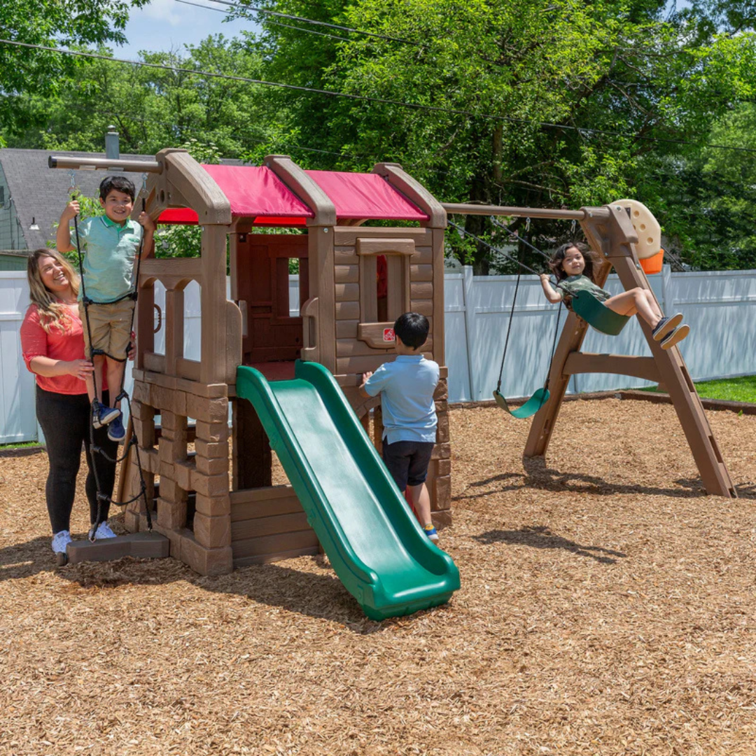 Step 2® Naturally Playful Adventure Lodge Play Center