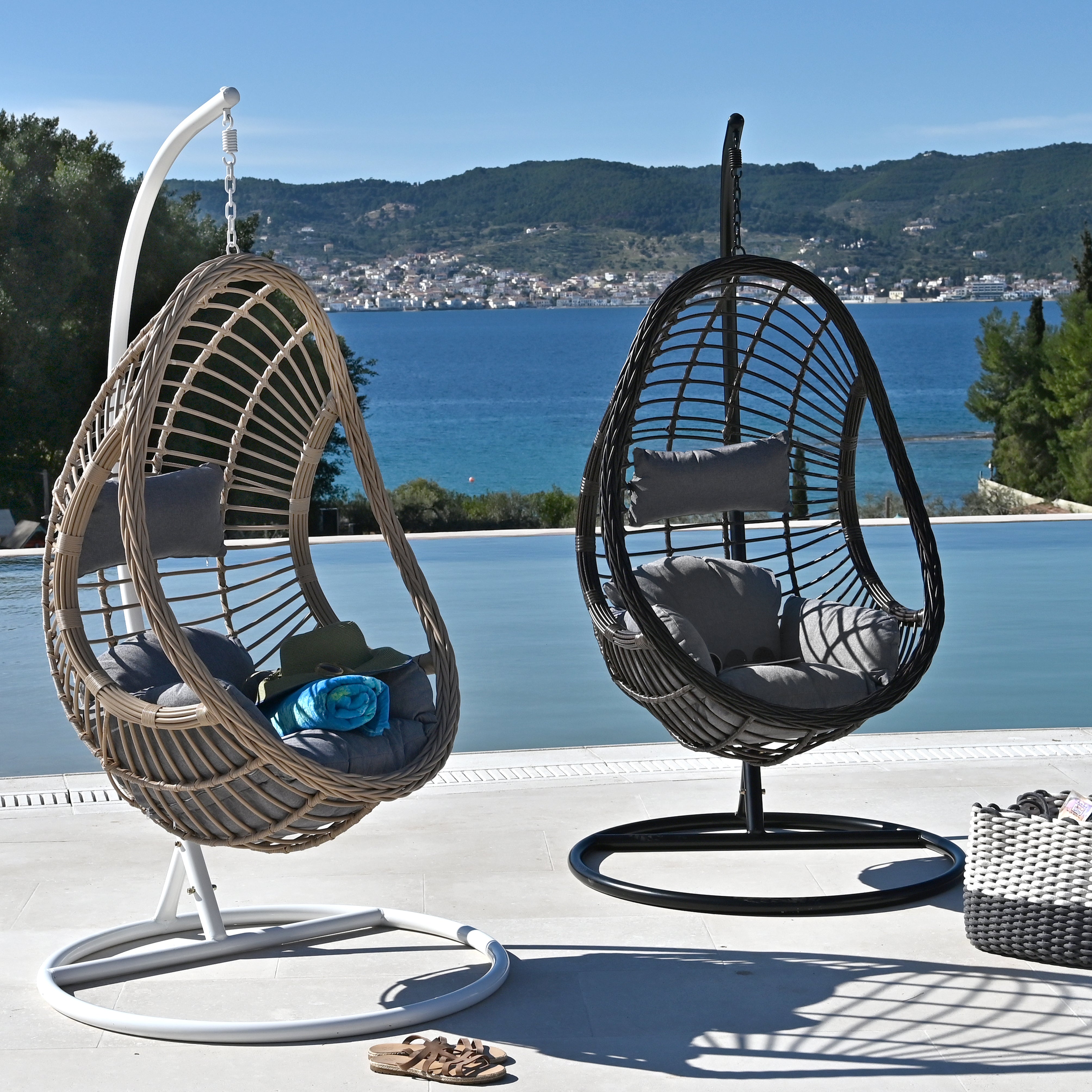 Brooklyn Swing Chair - Beige/White