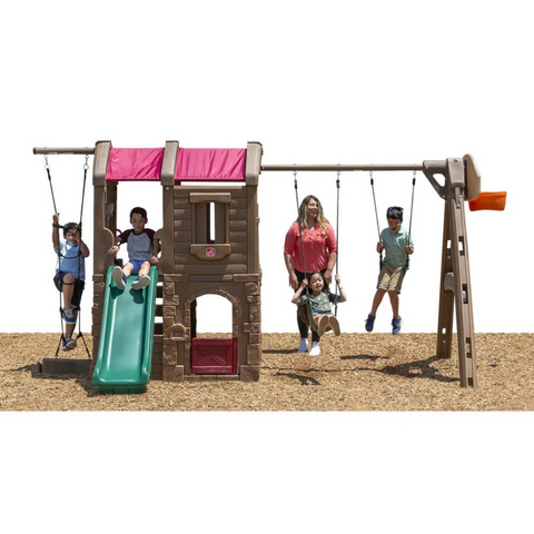 Step 2® Naturally Playful Adventure Lodge Play Center